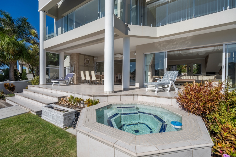 7 Bedroom Property for Sale in Royal Alfred Marina Eastern Cape